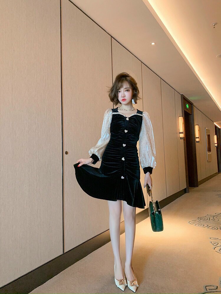 Đầm Nhung Tay Bi Phồng - HN943